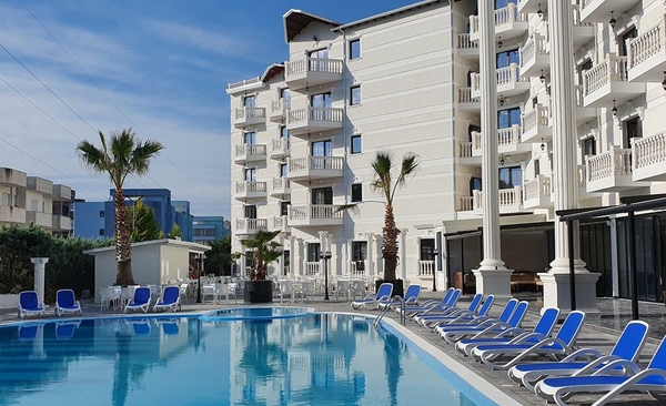 Onufri Hotel 4*